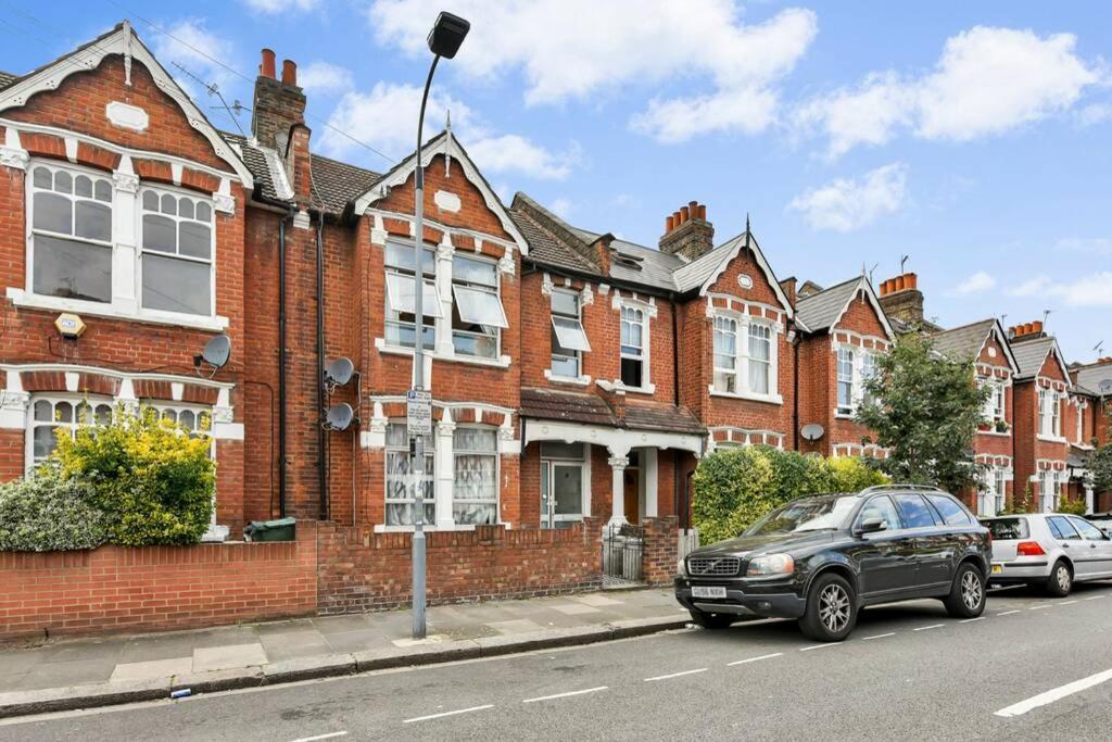 Groves 4 Bedroom, Shepherds Bush لندن المظهر الخارجي الصورة