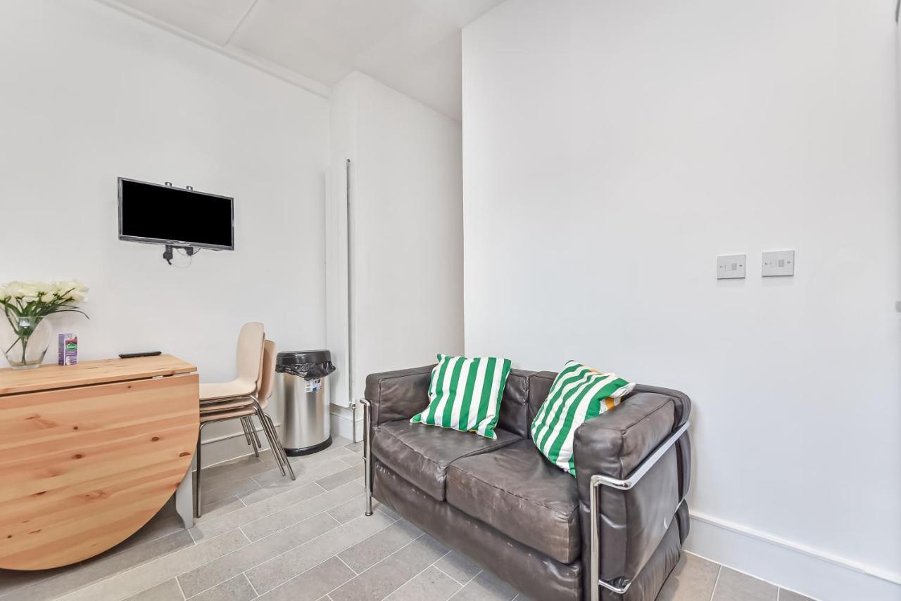 Groves 4 Bedroom, Shepherds Bush لندن المظهر الخارجي الصورة